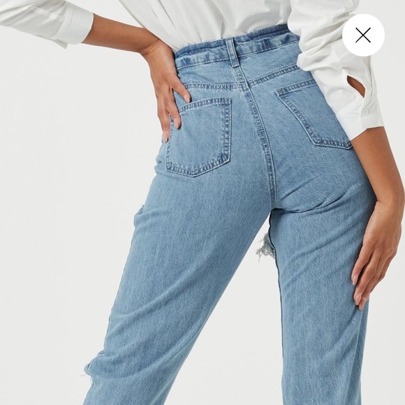 MISSGUIDED Riot High Rise Slot Rip Mom Jeans - Picture 3 of 8
